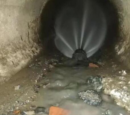 建华市政管道清淤