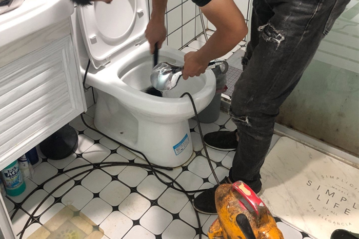 建华疏通下水道